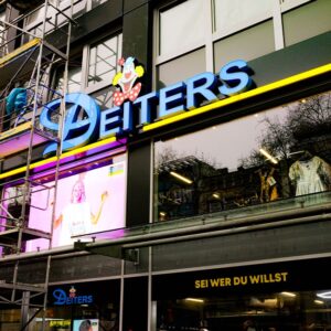 Alpha Group Aussenwerbung